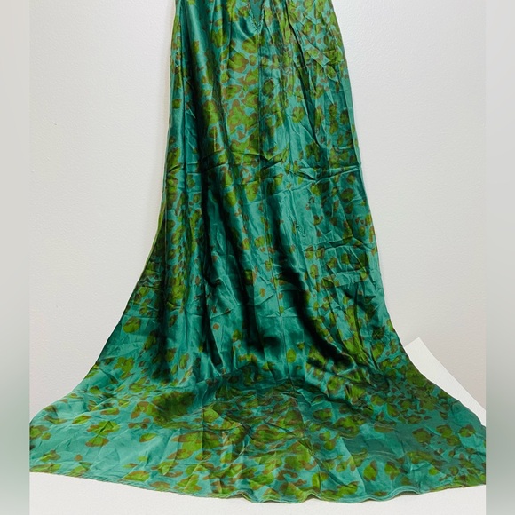 Vintage Victoria’s Secret Slip Dress 100% Silk Beaded  Leopard Print Size L - Picture 8 of 11